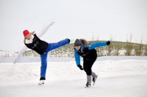 Annemarie Thomas-schaatser en Karen Venhuizen-kunstschaatser